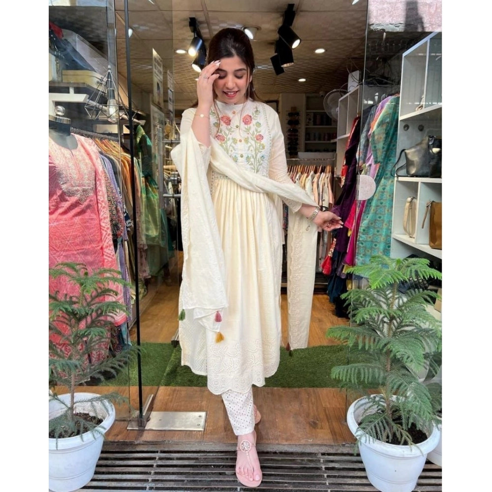 Embroidered Cotton Cotton Chikankari Kurti With Pants And Stall Dupatta