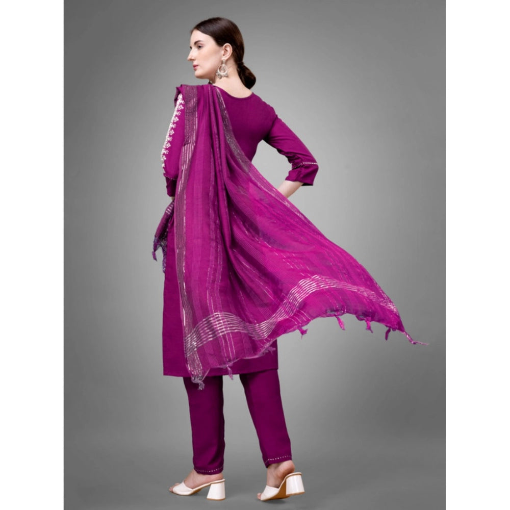 Casual 3-4 th Sleeve Embroidery Cotton Kurti Pant Dupatta Set