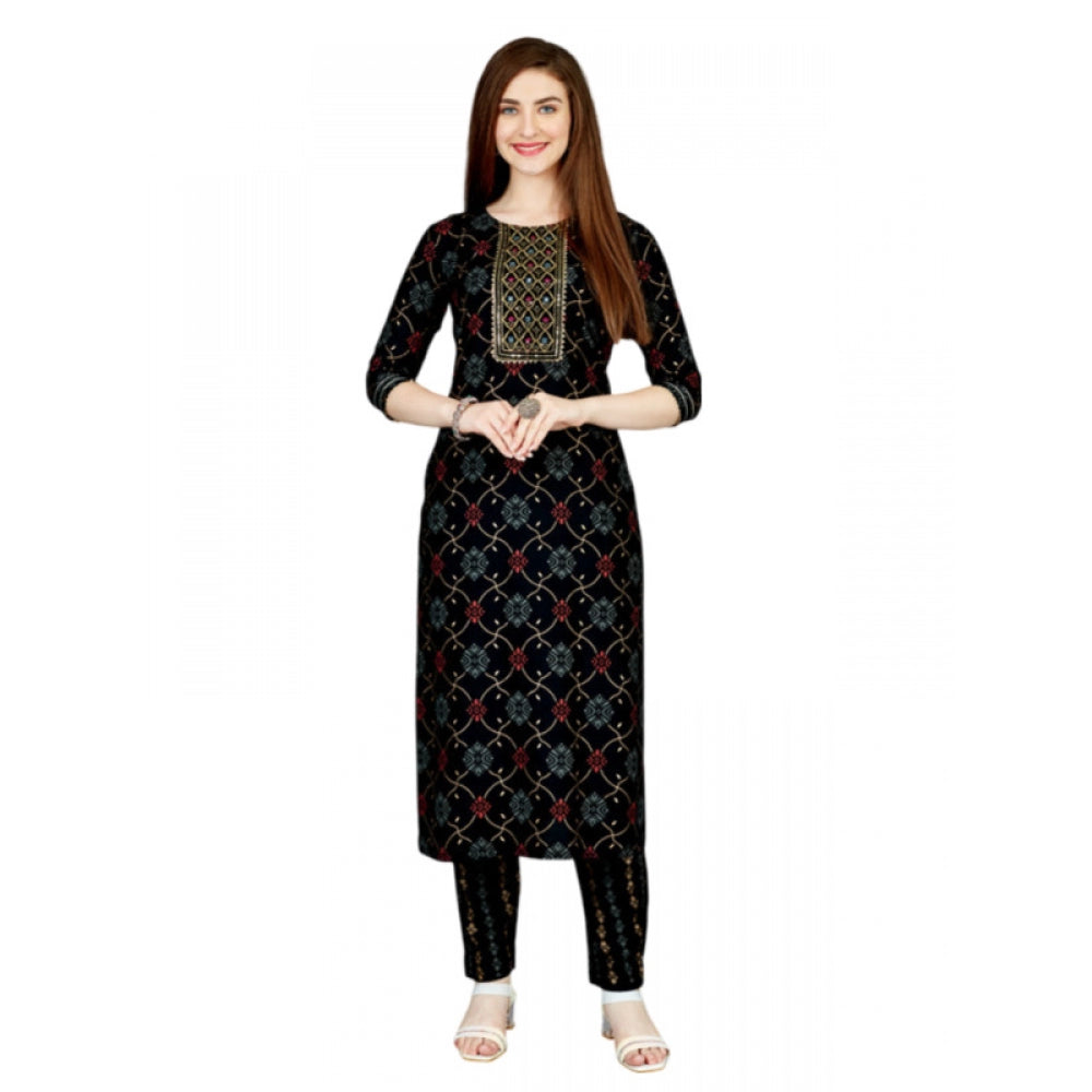 Casual 3-4 th Sleeve Embroidery Rayon Kurti Pant Set